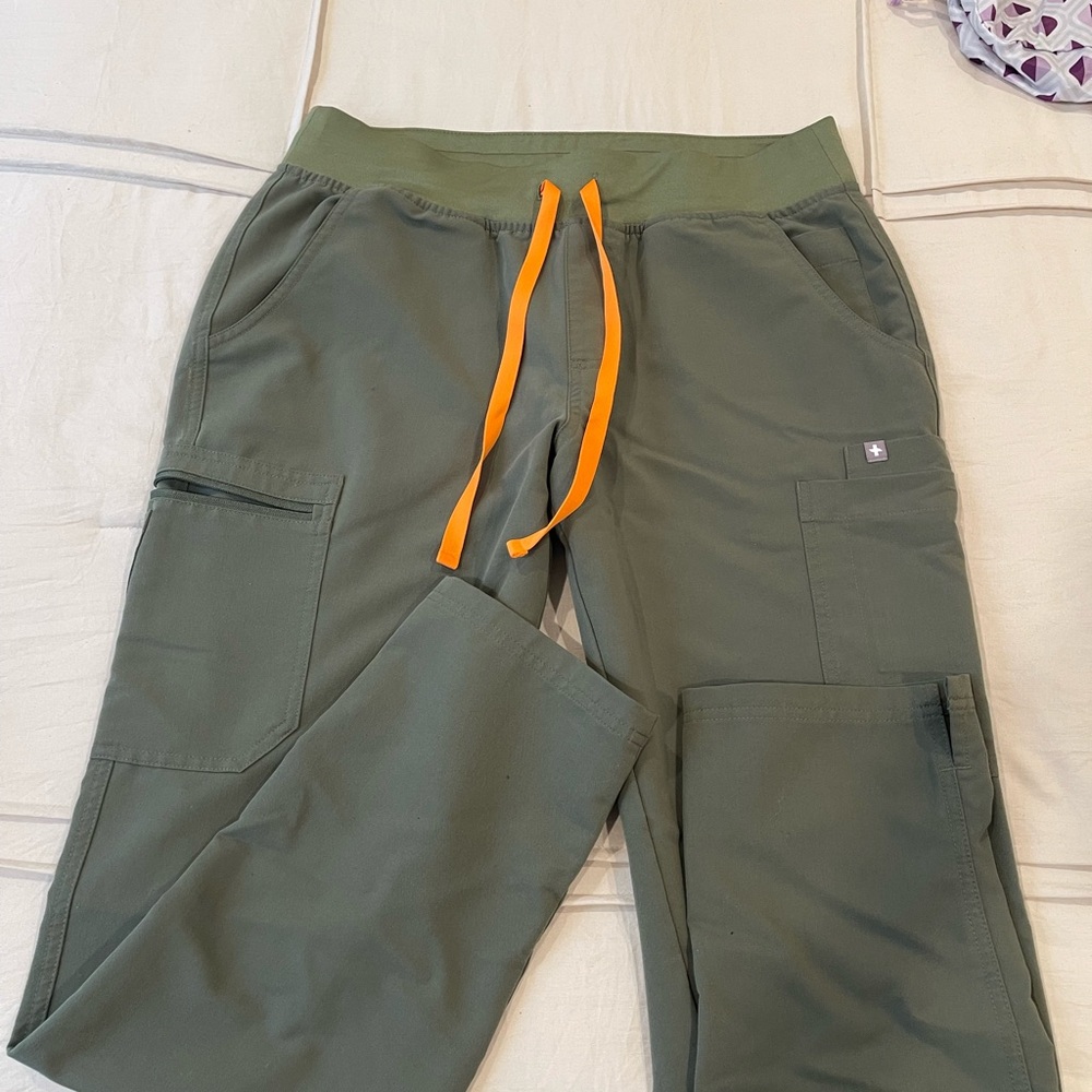 Figs Olive Technical Collection Pants